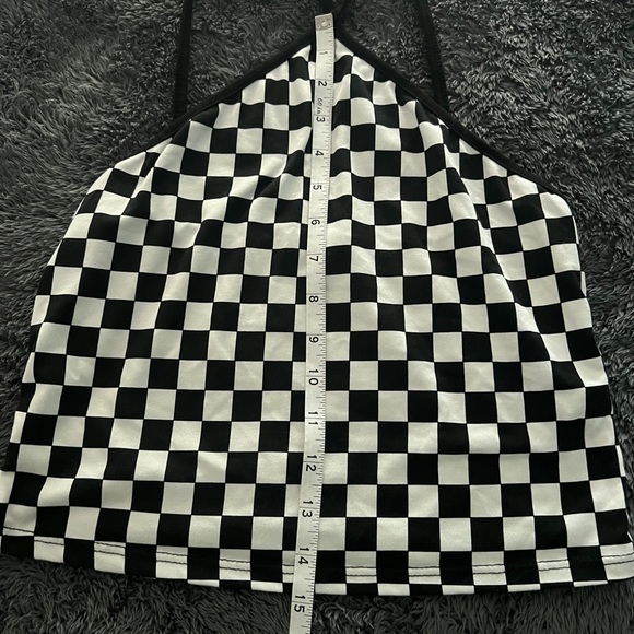 Medium Checkerboard crop top tank - Picture 2 of 5